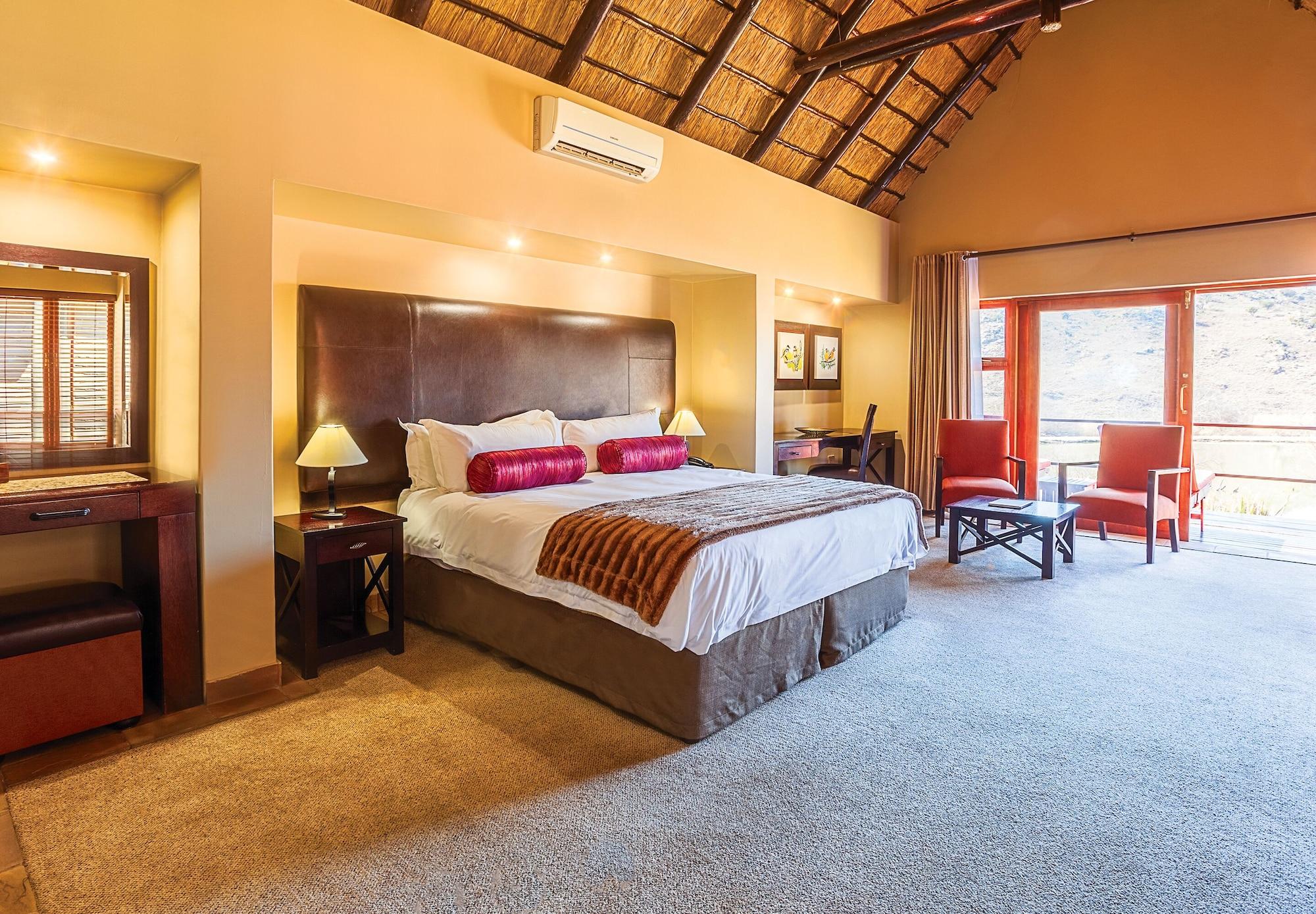 Kloofzicht Lodge & Spa Krugersdorp Exterior photo Executive Suite