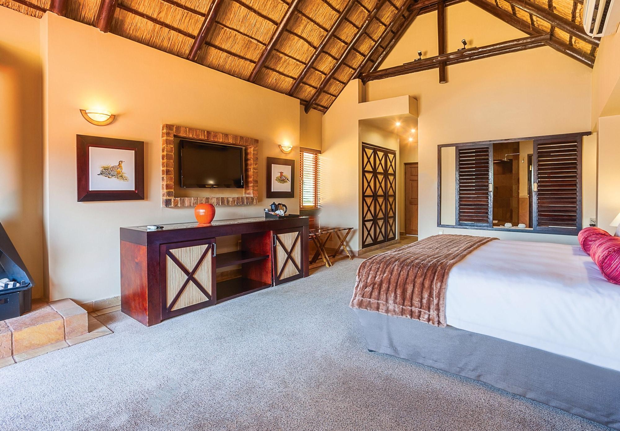 Kloofzicht Lodge & Spa Krugersdorp Exterior photo Executive Suite