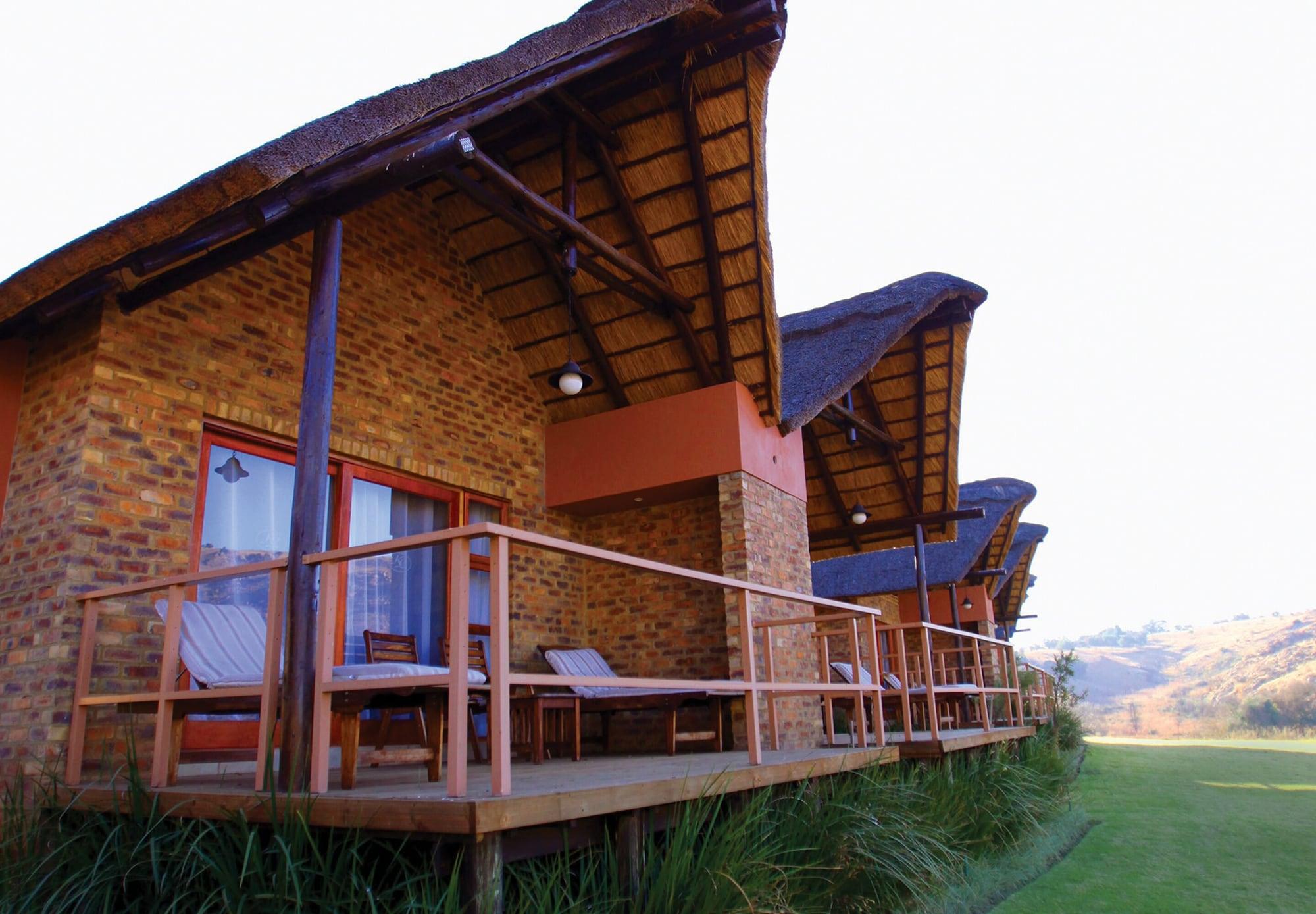 Kloofzicht Lodge & Spa Krugersdorp Exterior photo The Ranch Resort