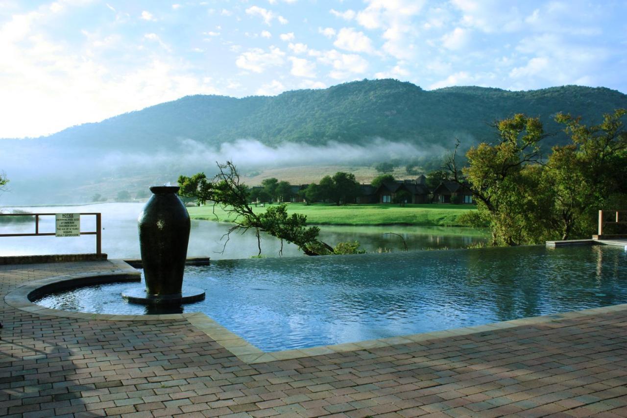 Kloofzicht Lodge & Spa Krugersdorp Exterior photo View of the resort