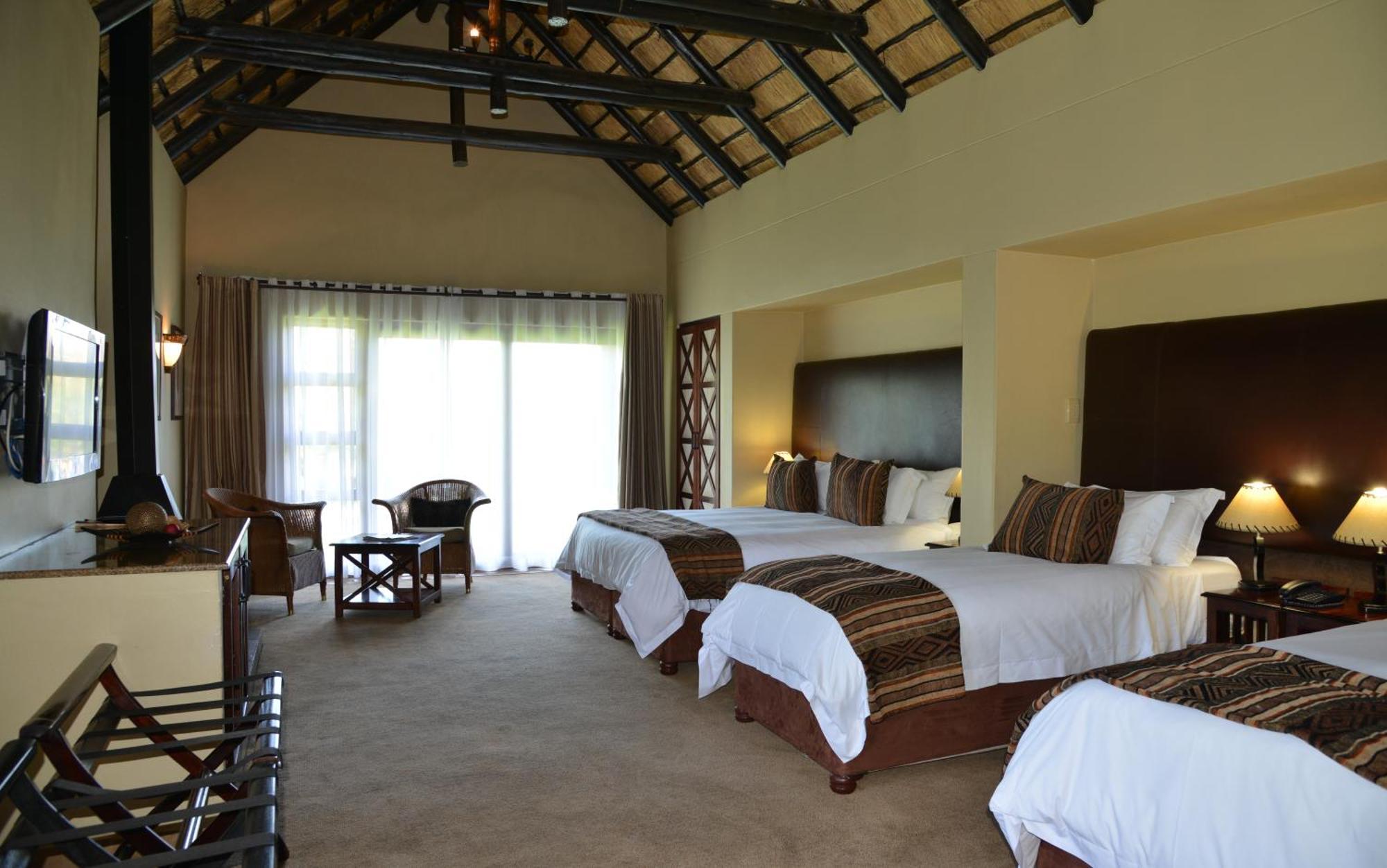 Kloofzicht Lodge & Spa Krugersdorp Room photo Family Suite